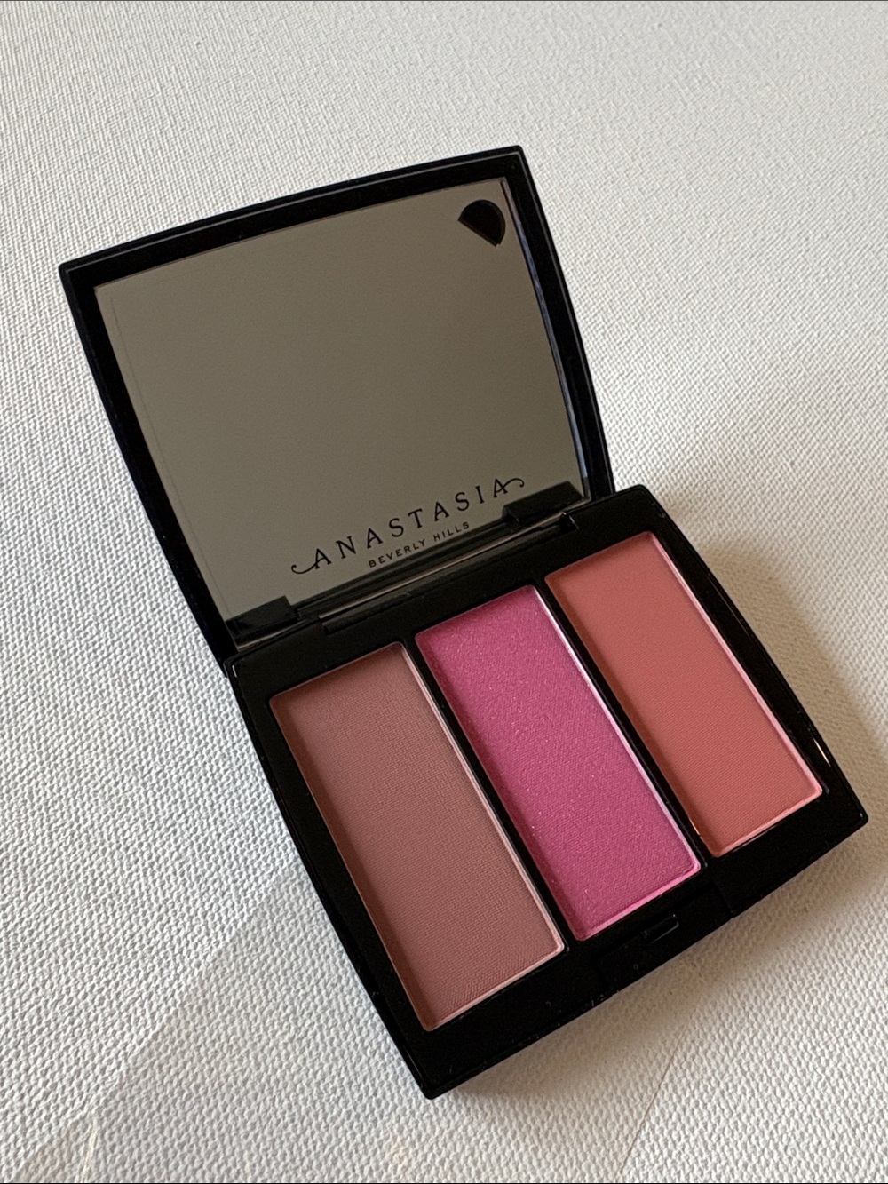 Anastasia Beverly Hills Blush Trio Pool Party